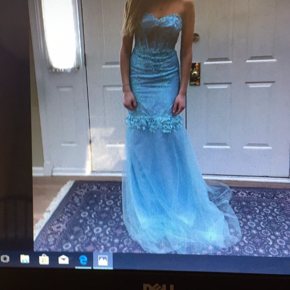 Dresses & Skirts - Turquoise mermaid style prom dress sz 4 never worn